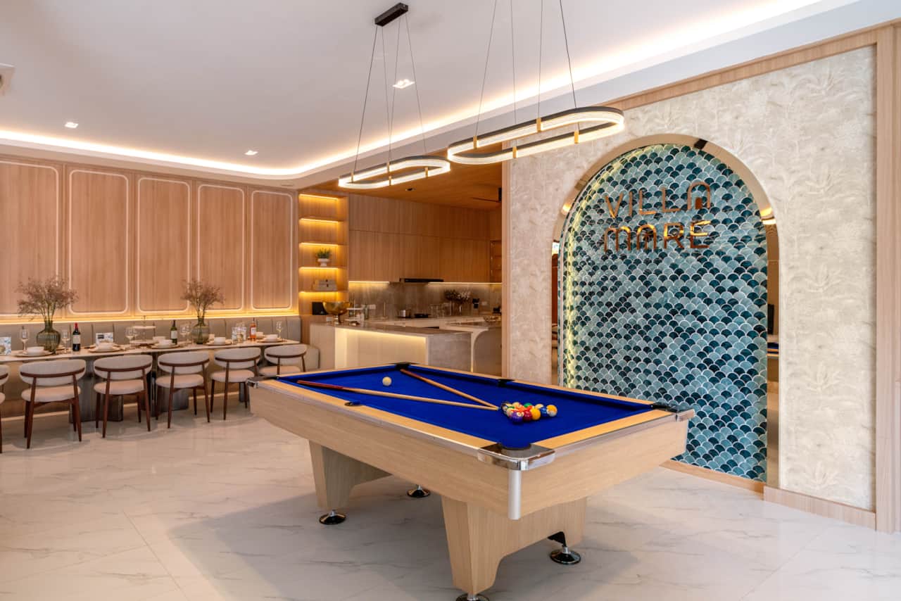 Villa Mare - Pool Table