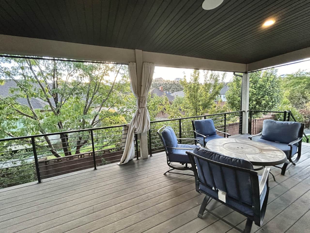 cedar-city-quilt-retreat-deck-lounge-chairs.jpg