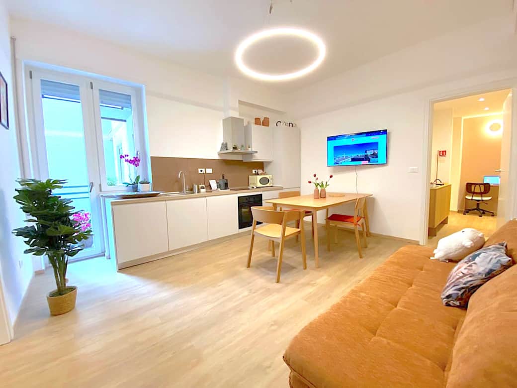 02 casa terracotta open space con divano