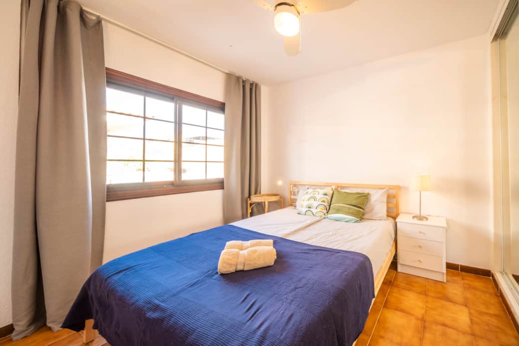Bedroom with 160cm bed Bedroom with 160cm bed