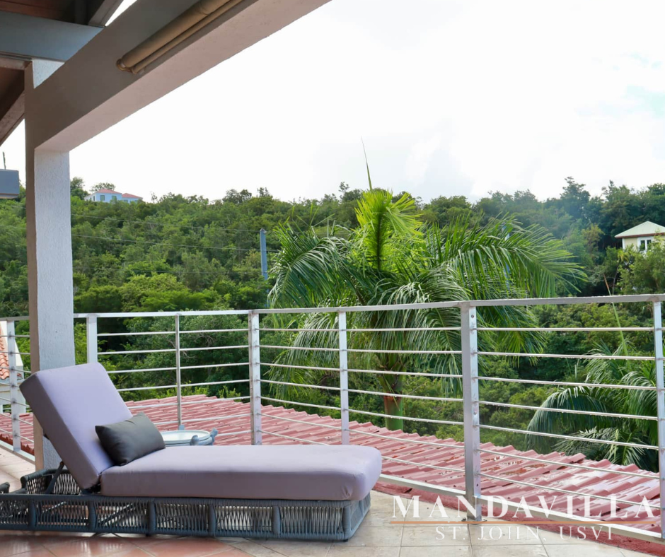 Balcony daybed