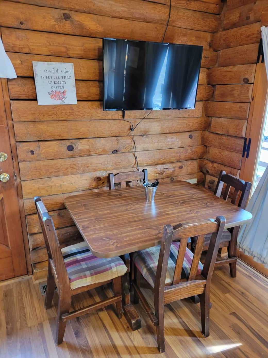 Kitchen table