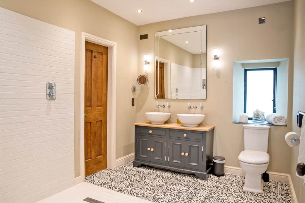 Ensuite Bathroom