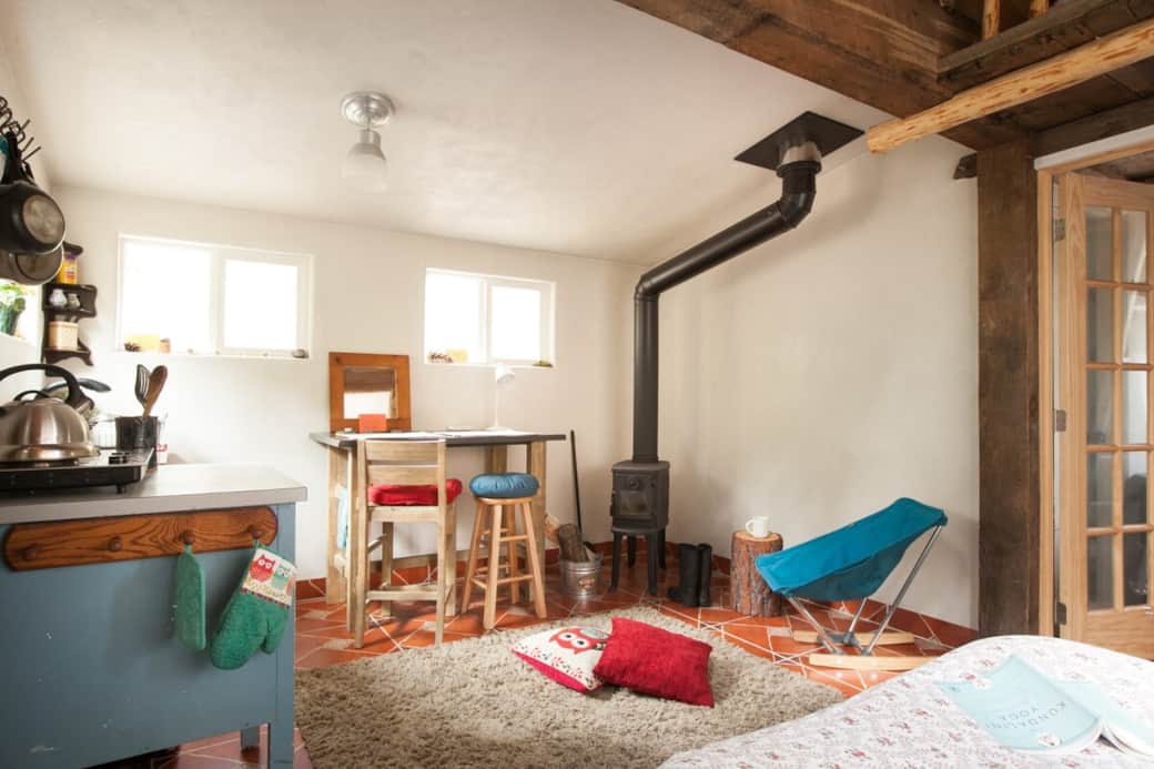 The spacious layout gives you plenty of space to cook and lounge!