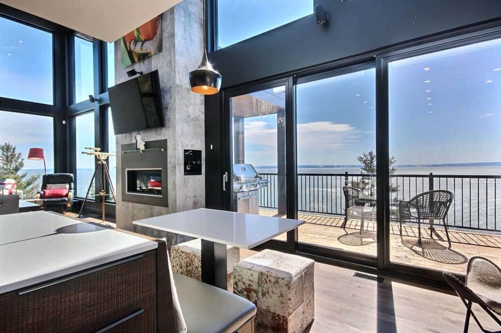 Kitchen and view! Kitchen and view!
