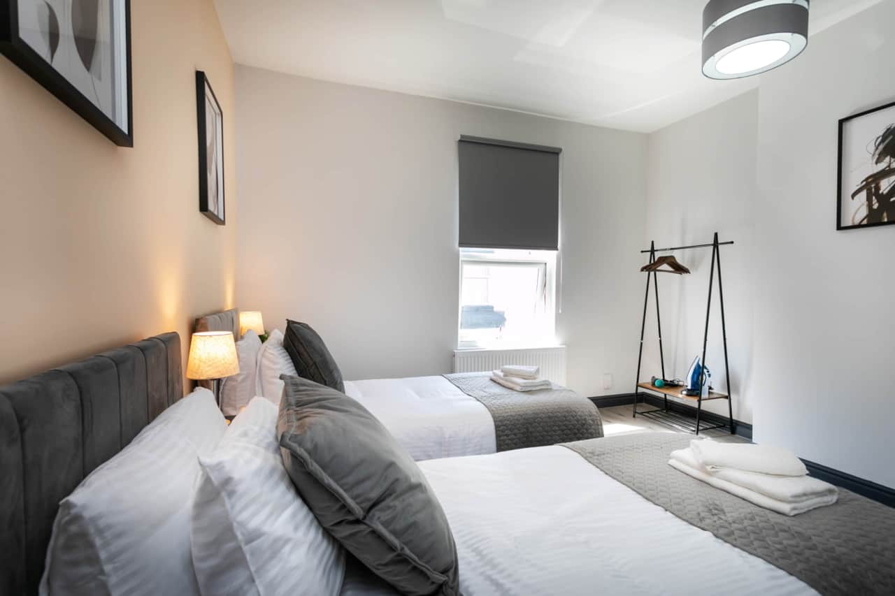 Bedroom_Balfour_House.jpg