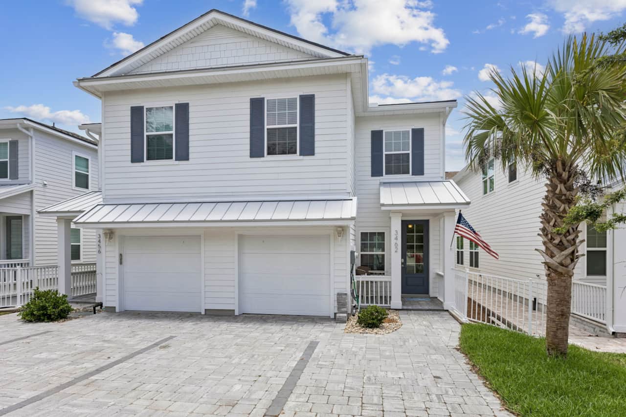 3462 1st Ave - Exterior View 1