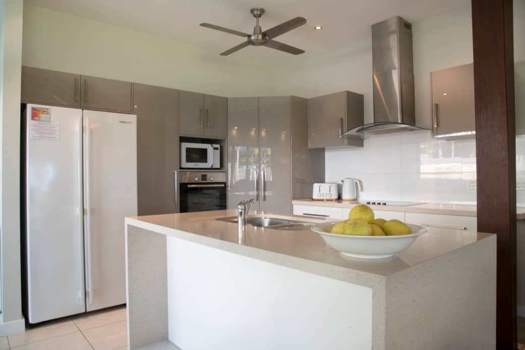2/24 Donkin Lane - Mission Beach - Kitchen 2/24 Donkin Lane - Mission Beach - Kitchen
