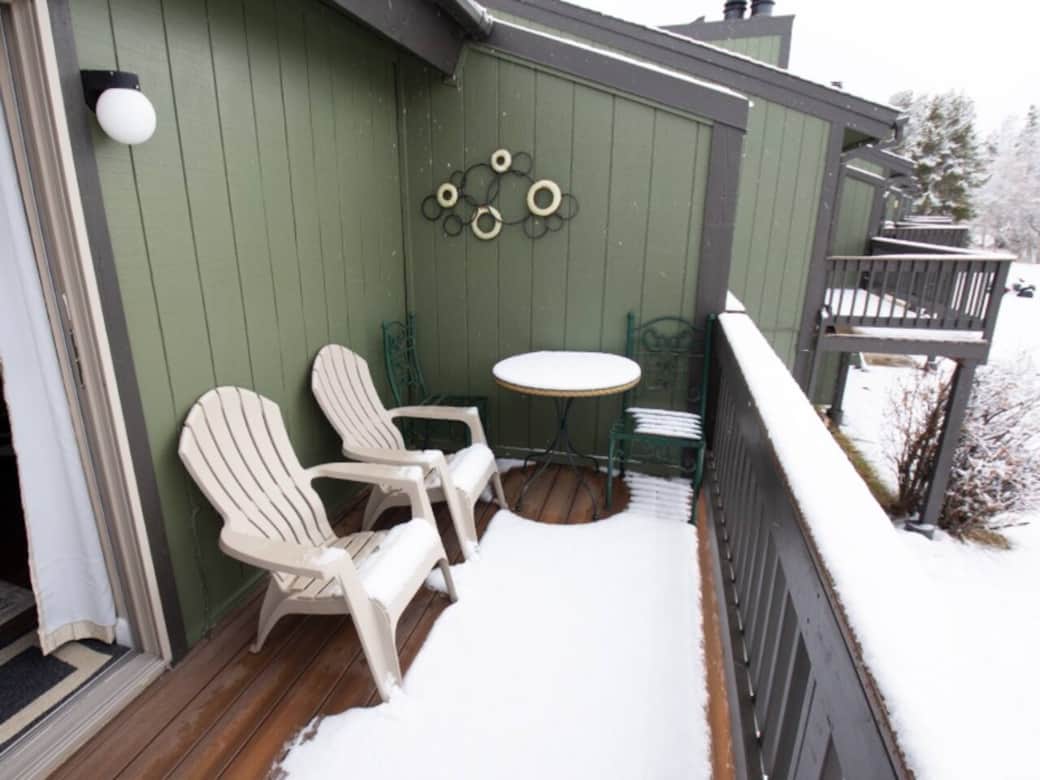 Private patio with seating—perfect for morning coffee, après-ski drinks, or summer evening chats. A cozy spot for couples or families to enjoy fresh mountain air year-round Private patio with seating—perfect for morning coffee, après-ski drinks, or summer evening chats. A cozy spot for couples or families to enjoy fresh mountain air year-round