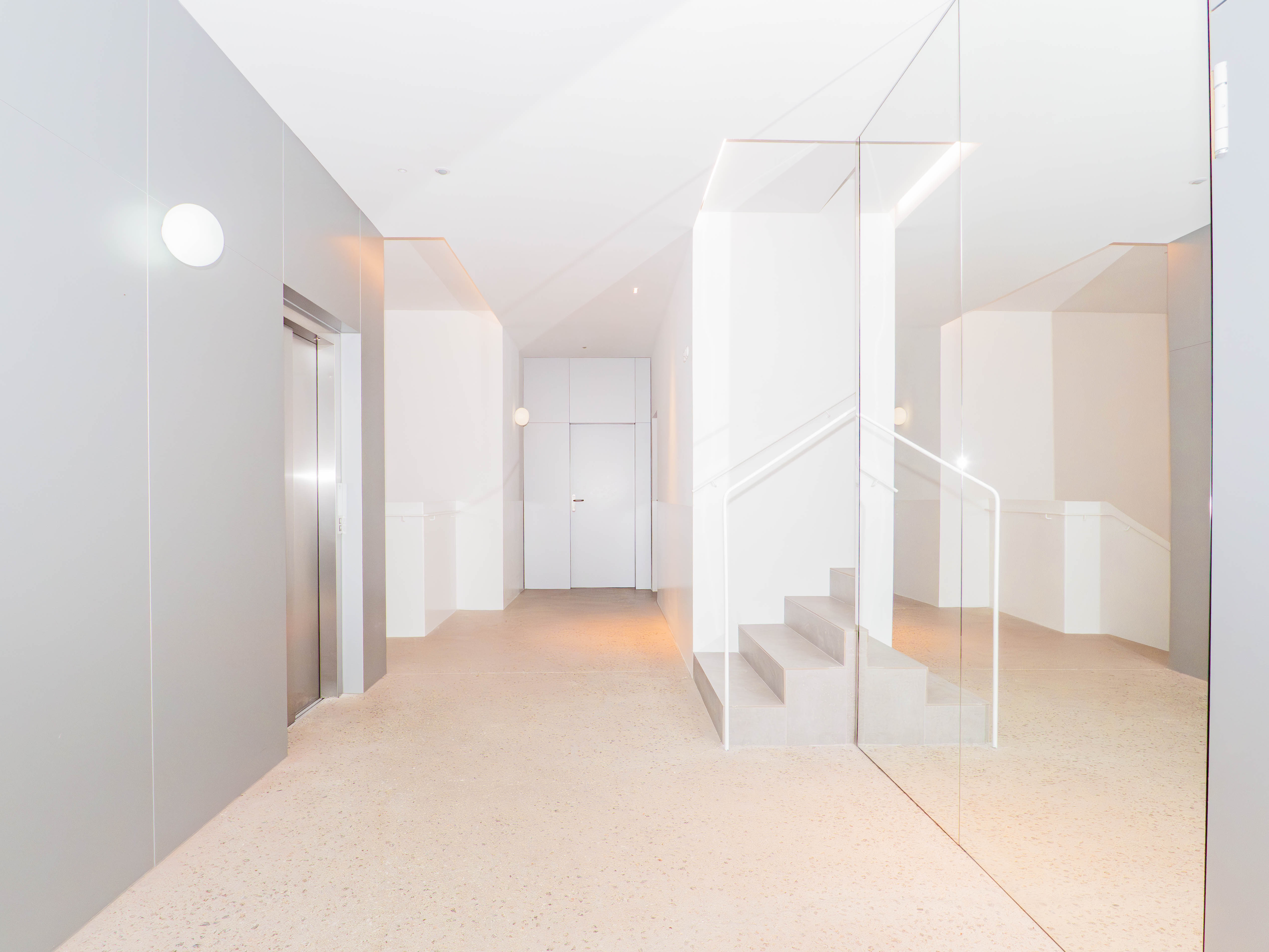 Pi y Margall Suite by YBH