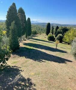 Classic Crete Senesi landscape surrounding the property