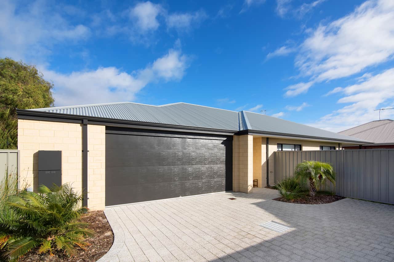 21A Fairbairn Rd 14