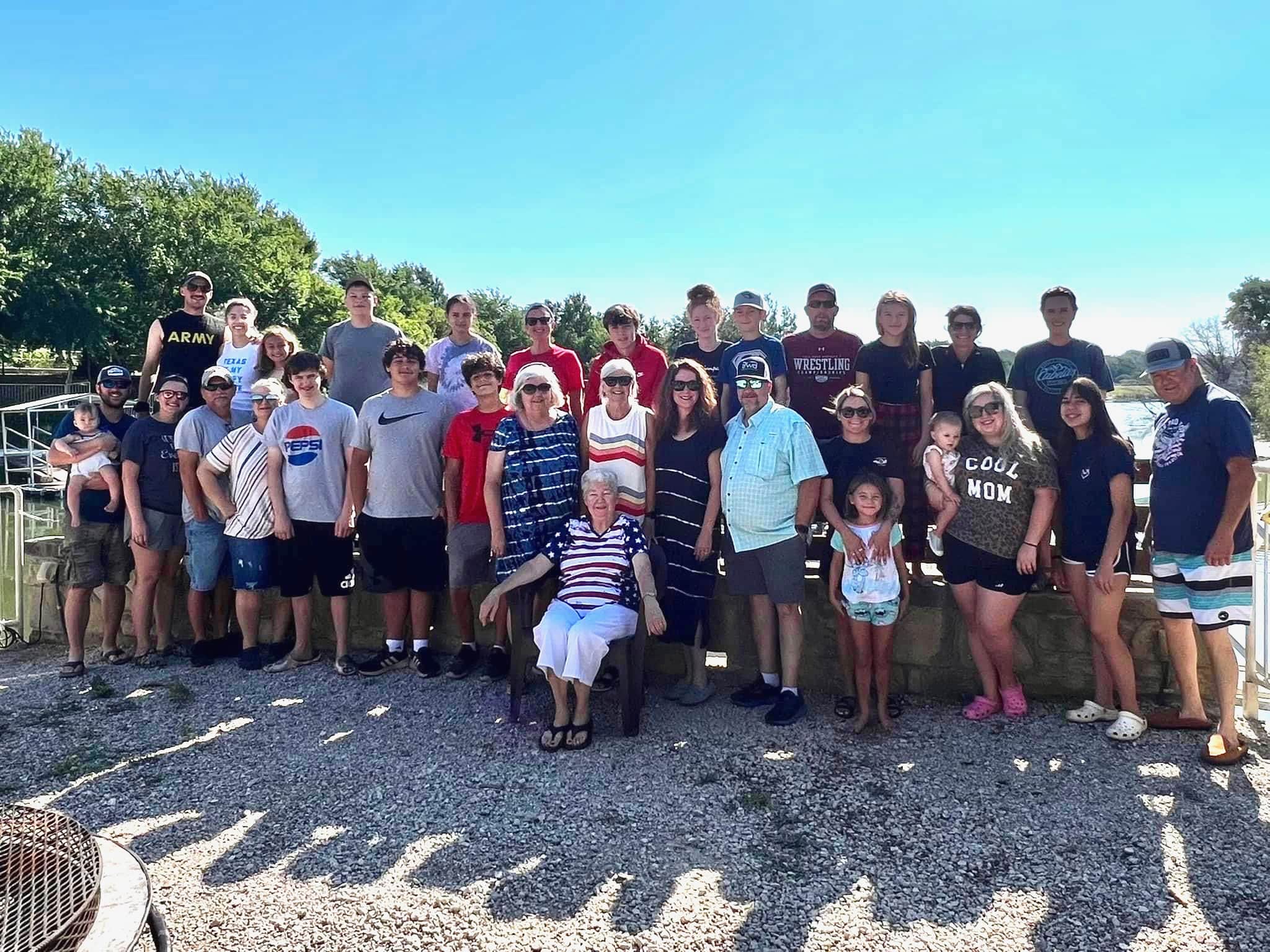 Texas Family Reunions Lake Godstone Lodge.jpg