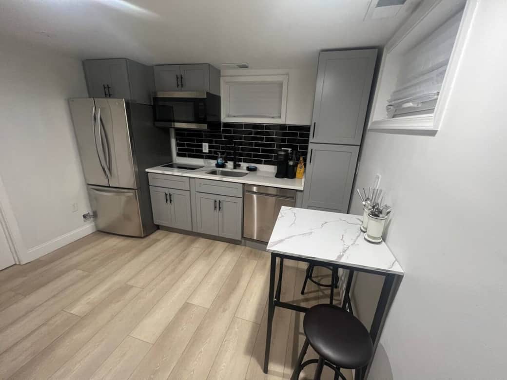 Kitchen and dining table