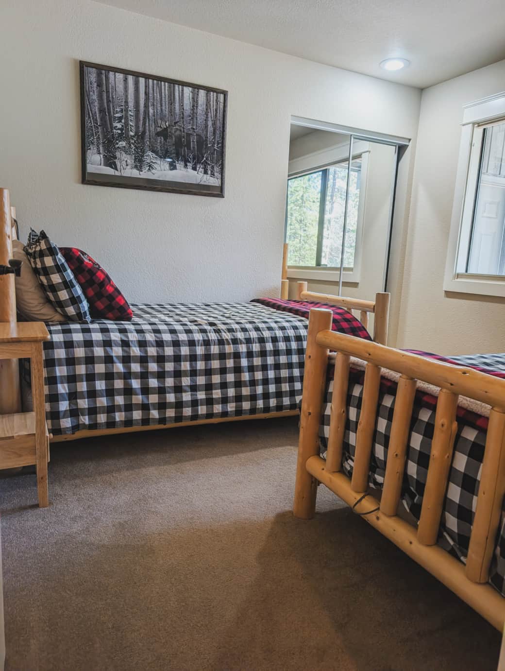 1st Floor Twins Bedroom