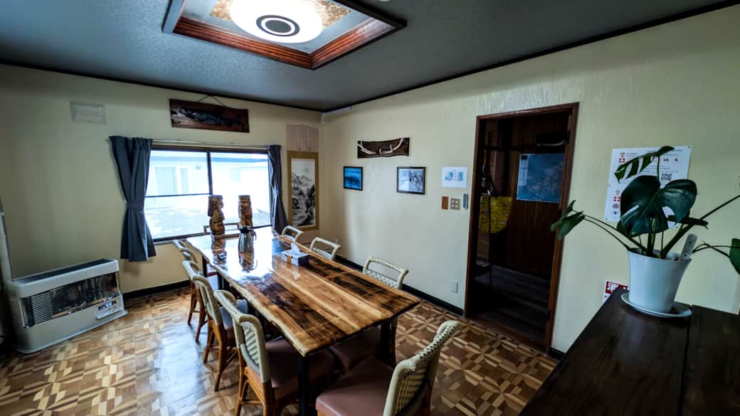 Shared dining area Shared dining area