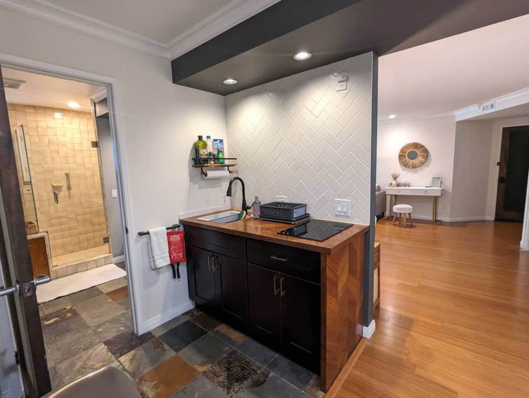 Kitchen with an induction stove