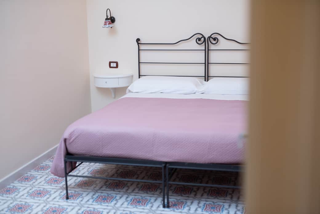 LEAMALFITANE CAMERA #2 2