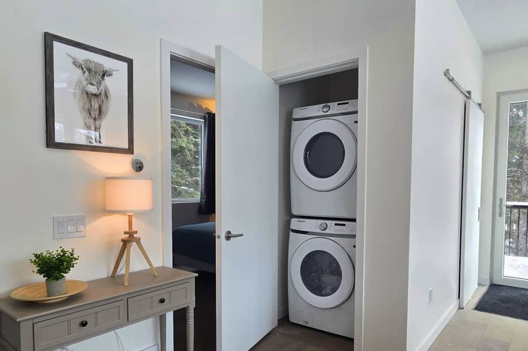 Washer dryer.