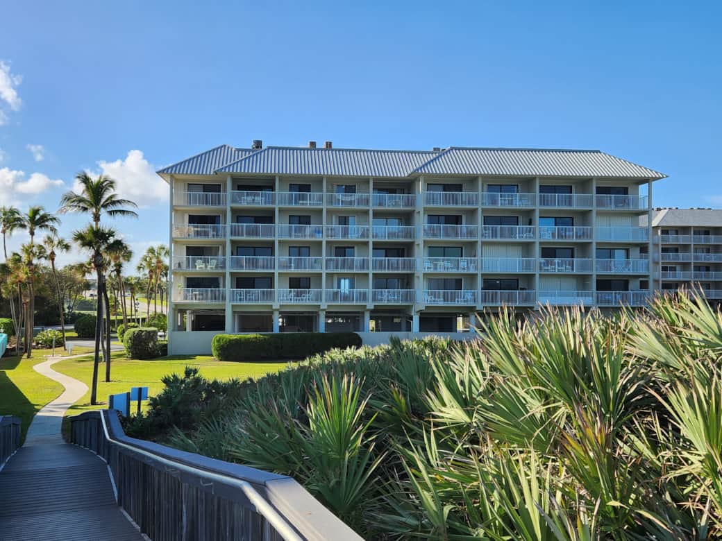 Pelican building landscape