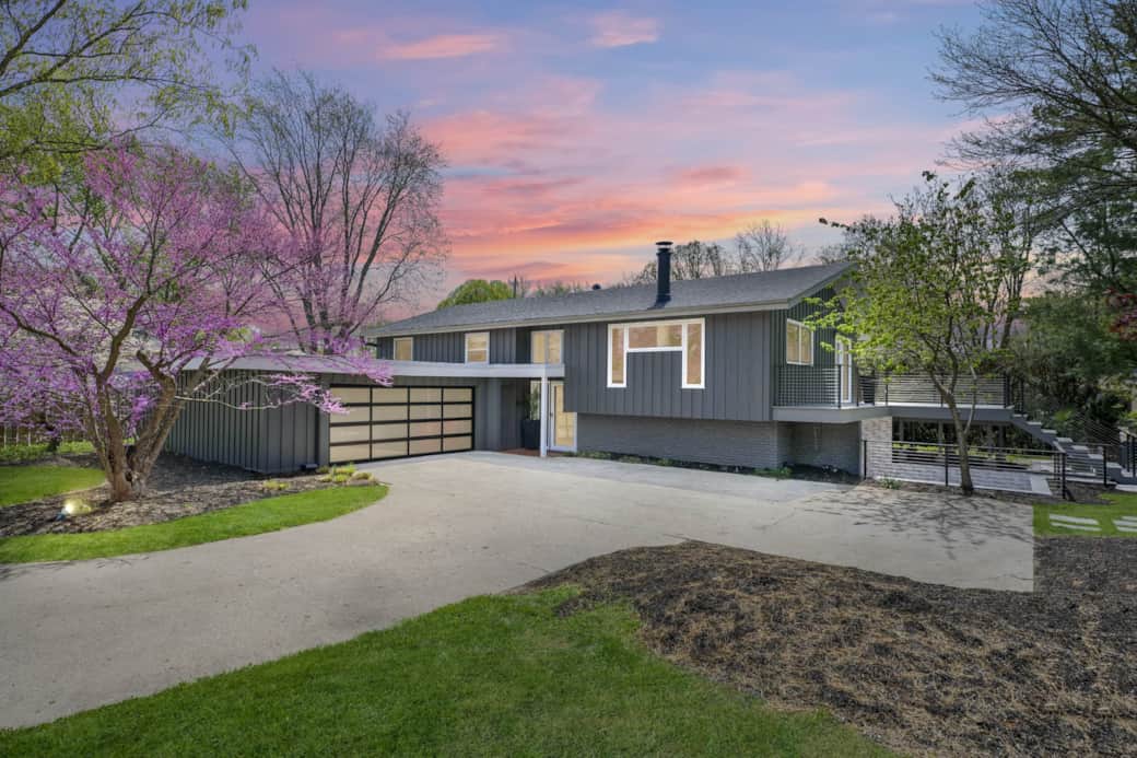 Contemporary exterior, on a quiet cul-de-sac with ample parking Contemporary exterior, on a quiet cul-de-sac with ample parking