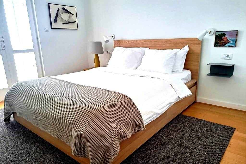 The bedrooms are outfitted with premium mattresses, cotton bedding and pillows of varying firmness.