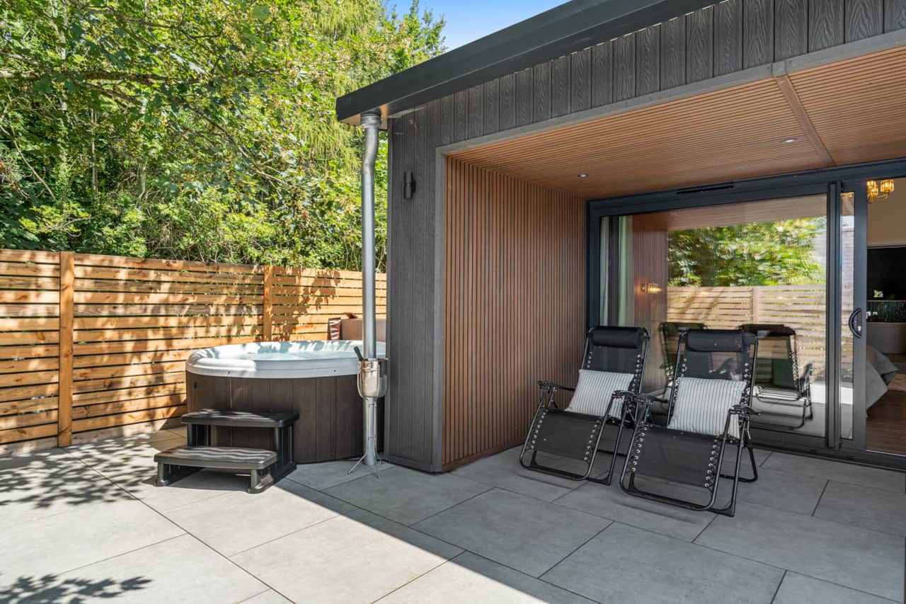 Private hot tub with outdoor seating