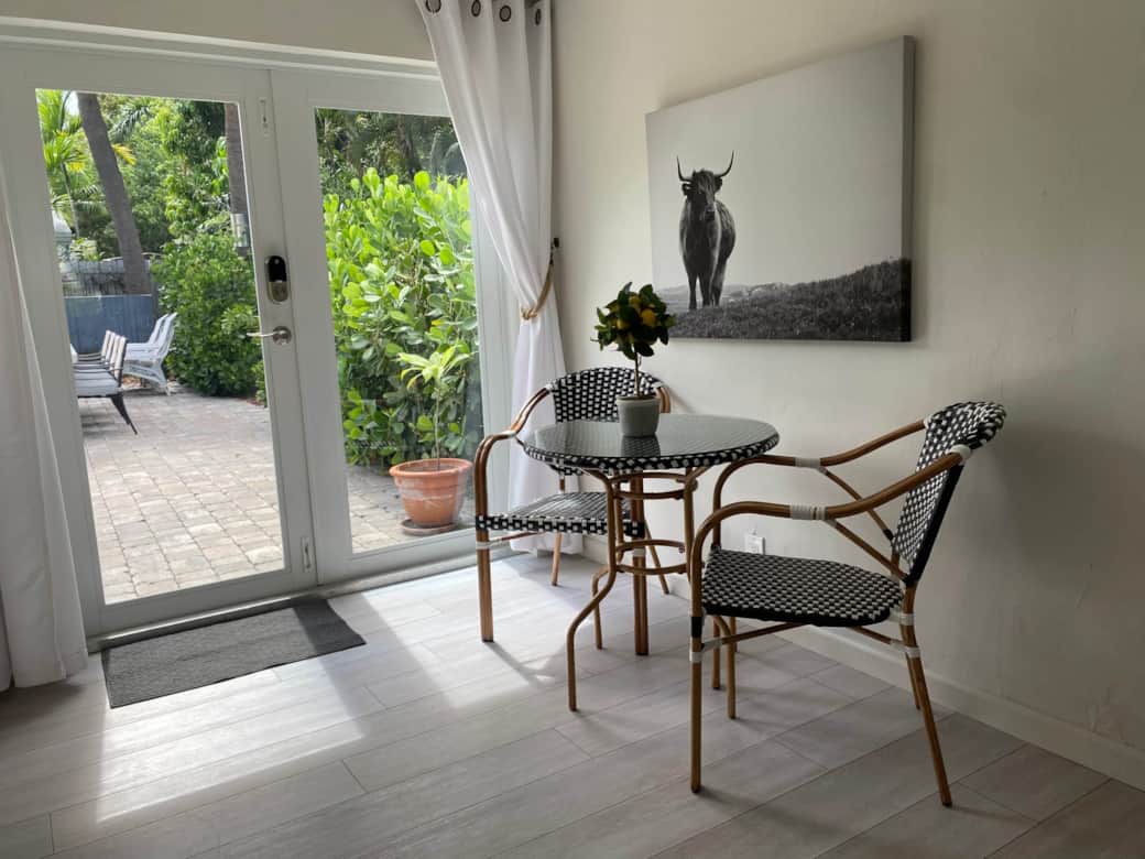 Casa Citron 1 dining