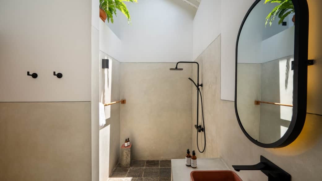 Shower Shower