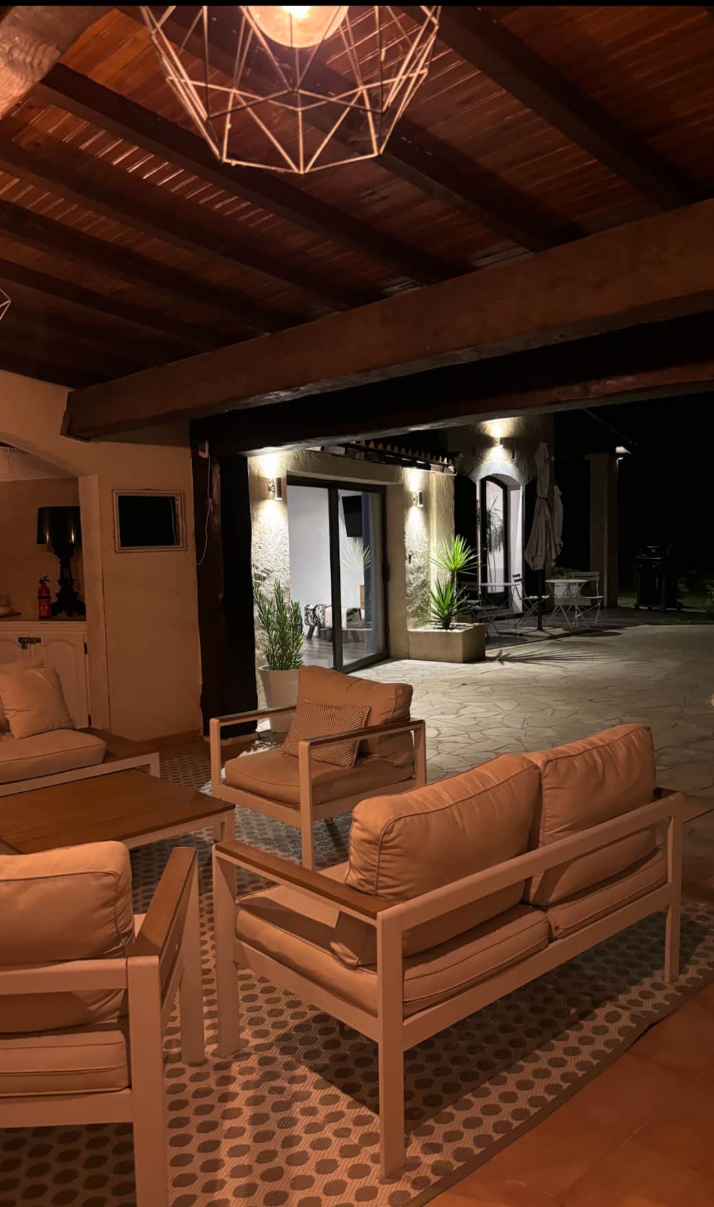 Outdoor Living Room & Bar