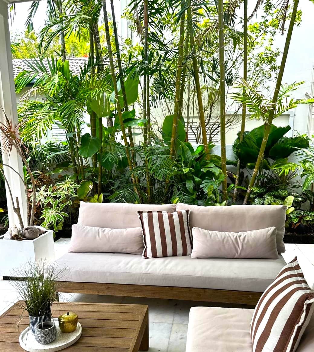 tropical outdoor lounge 