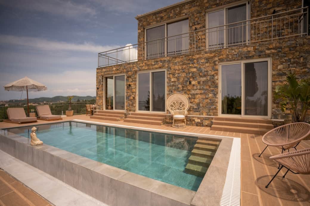 Your own private oasis, just steps from the bedroom Your own private oasis, just steps from the bedroom