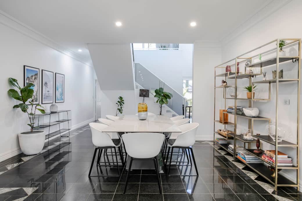 Open-plan kitchen & dining