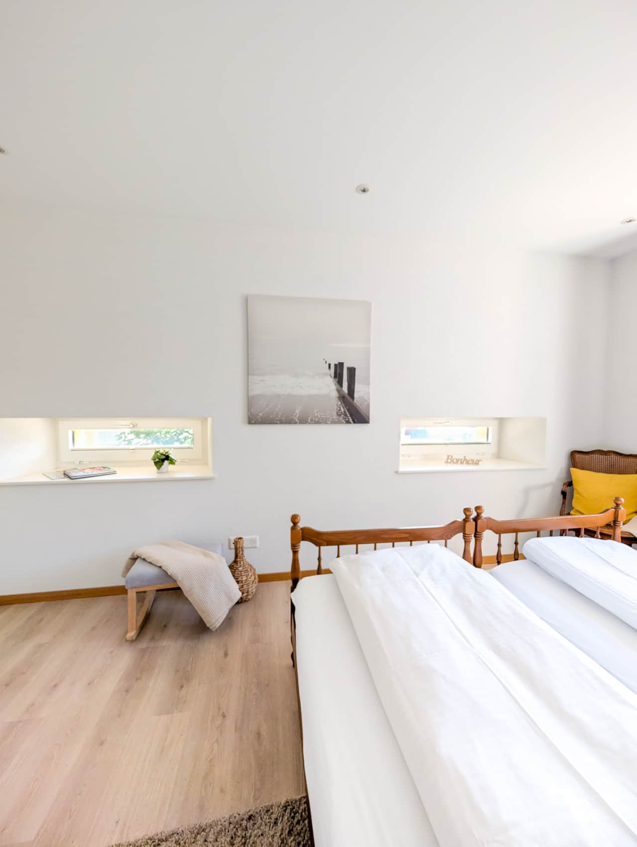 Comfortable and bright room with two single beds.