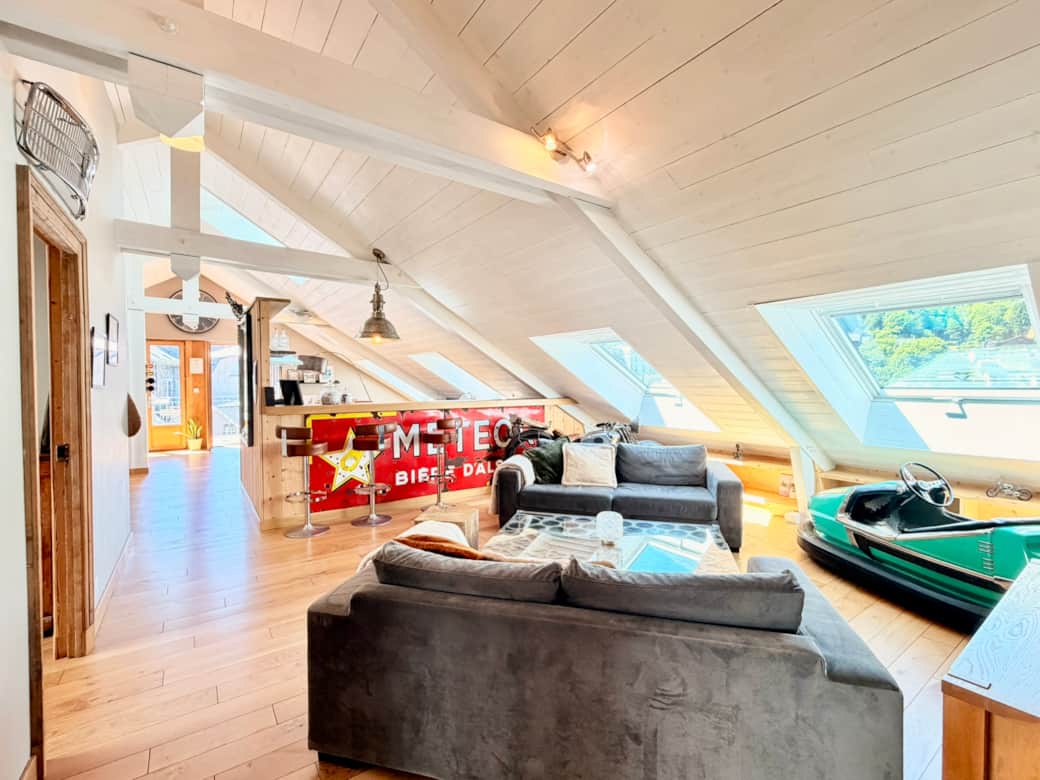 Loft-Centre-Ville-Mont-Dore-Tout-Équipé