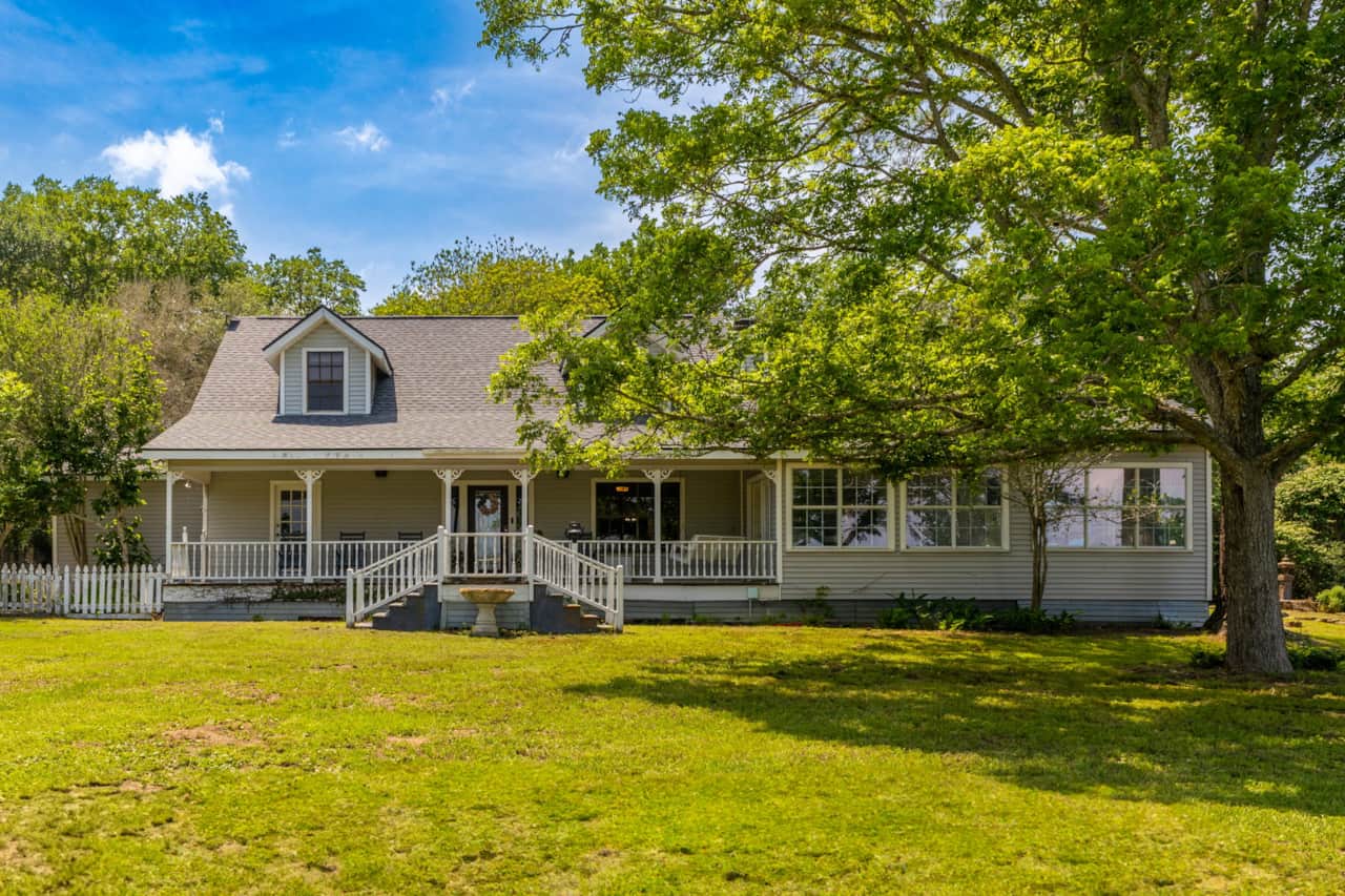 Schulenburg Ranch Retreat- a private Texan retreat