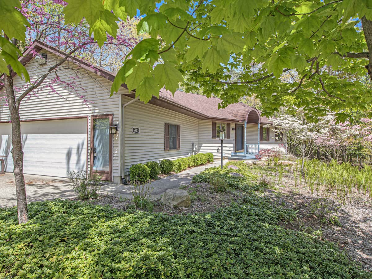 West Winds Vacation Home in Fennville