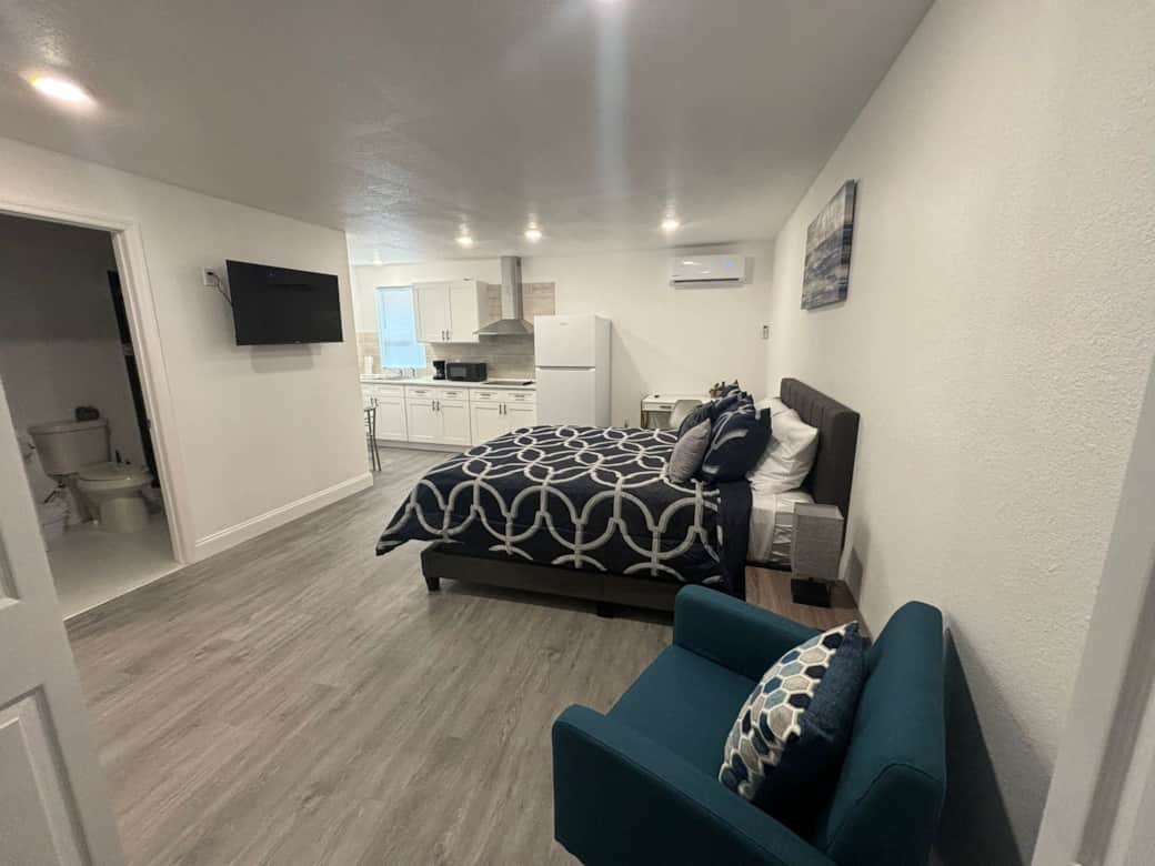 WhatsApp Image 2024-01-23 at 1.57 WhatsApp Image 2024-01-23 at 1.57