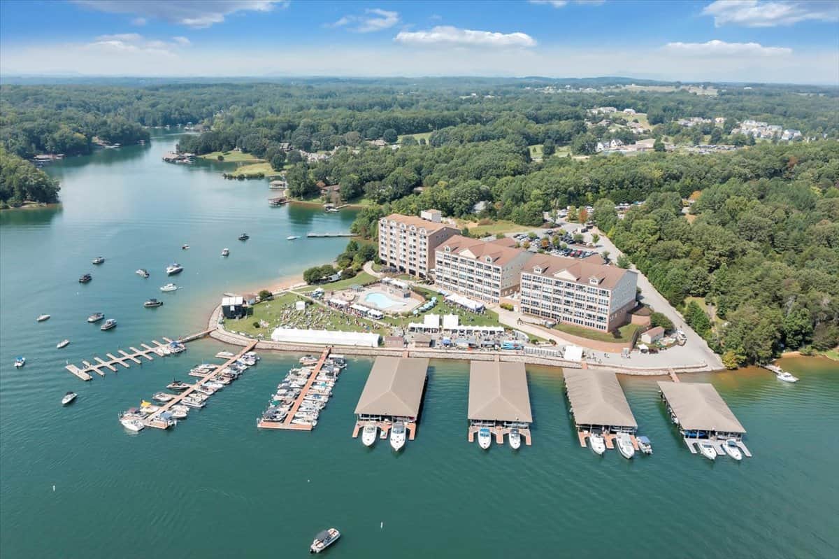 The Pointe