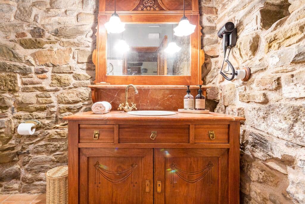full bathroom