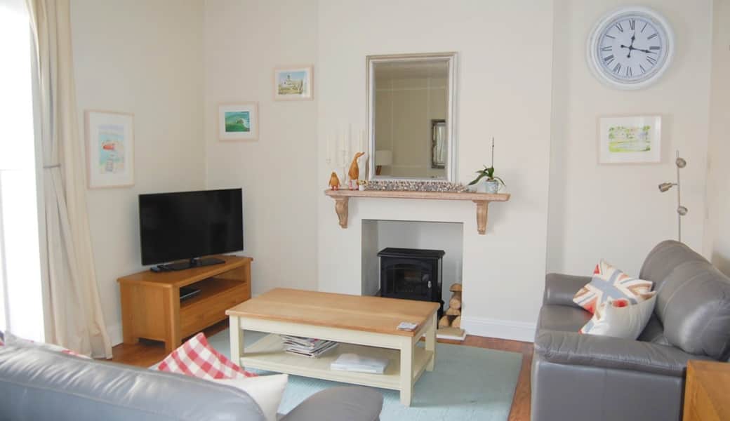 Living Area Living Area