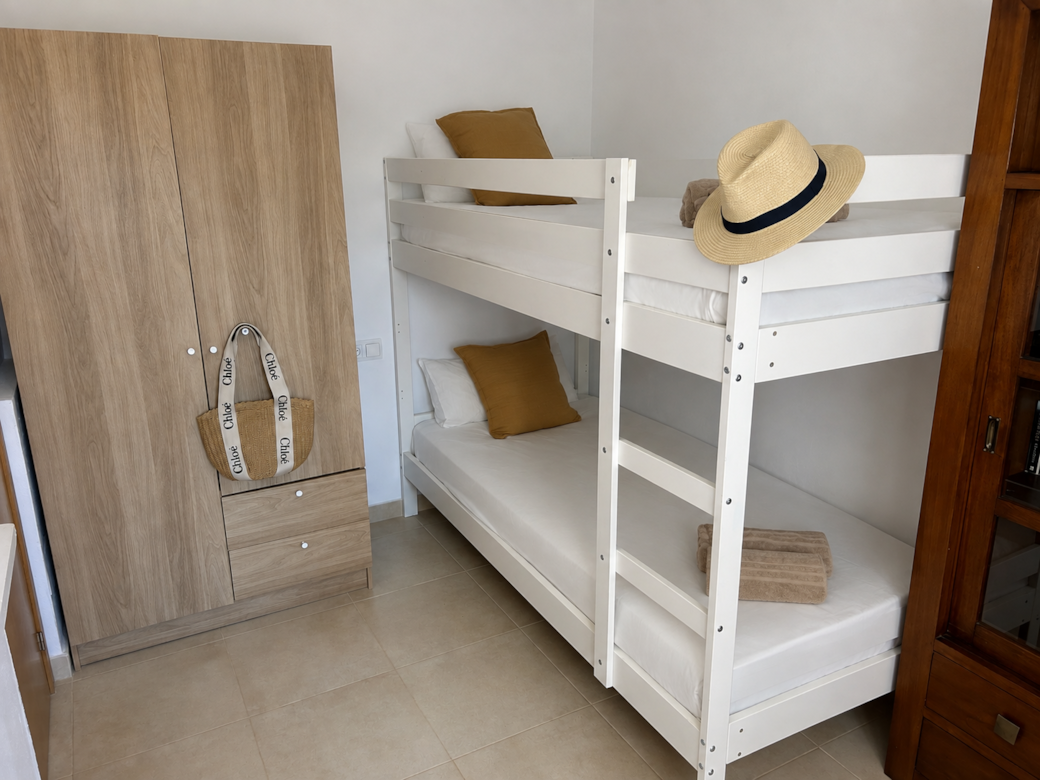 Bunk bed room 