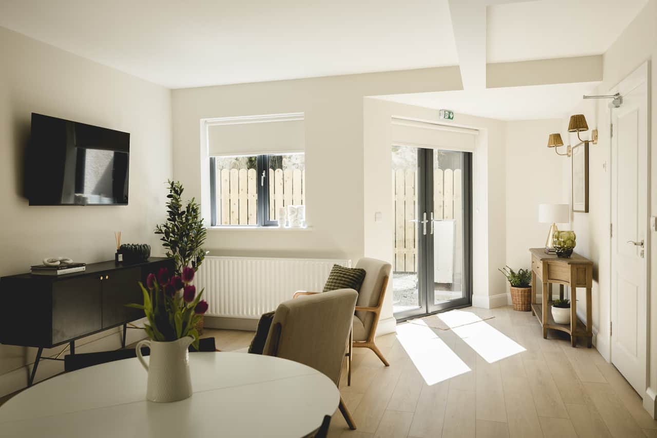 SchoolHouse Apartment 2 The Couryard