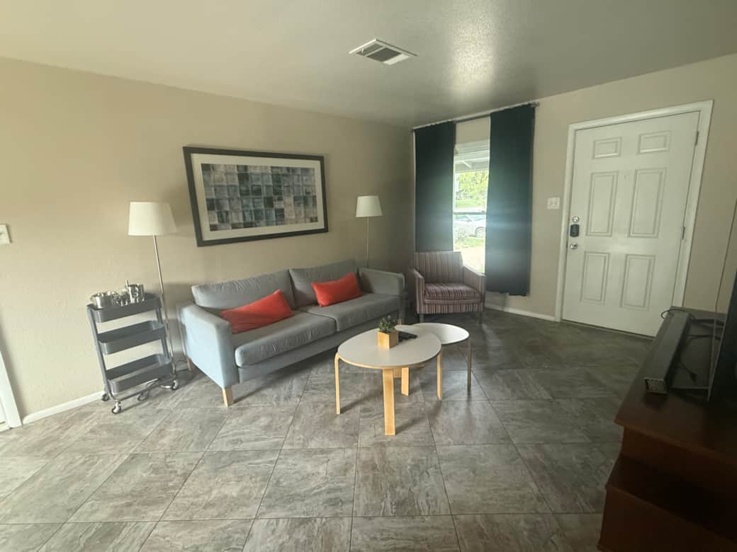 6_Living Area v1