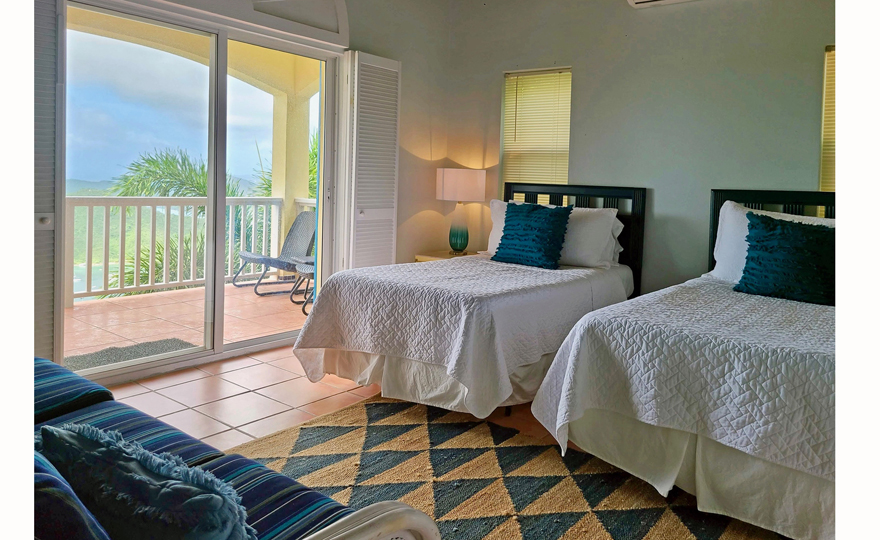 Upper twin room with king conversion option