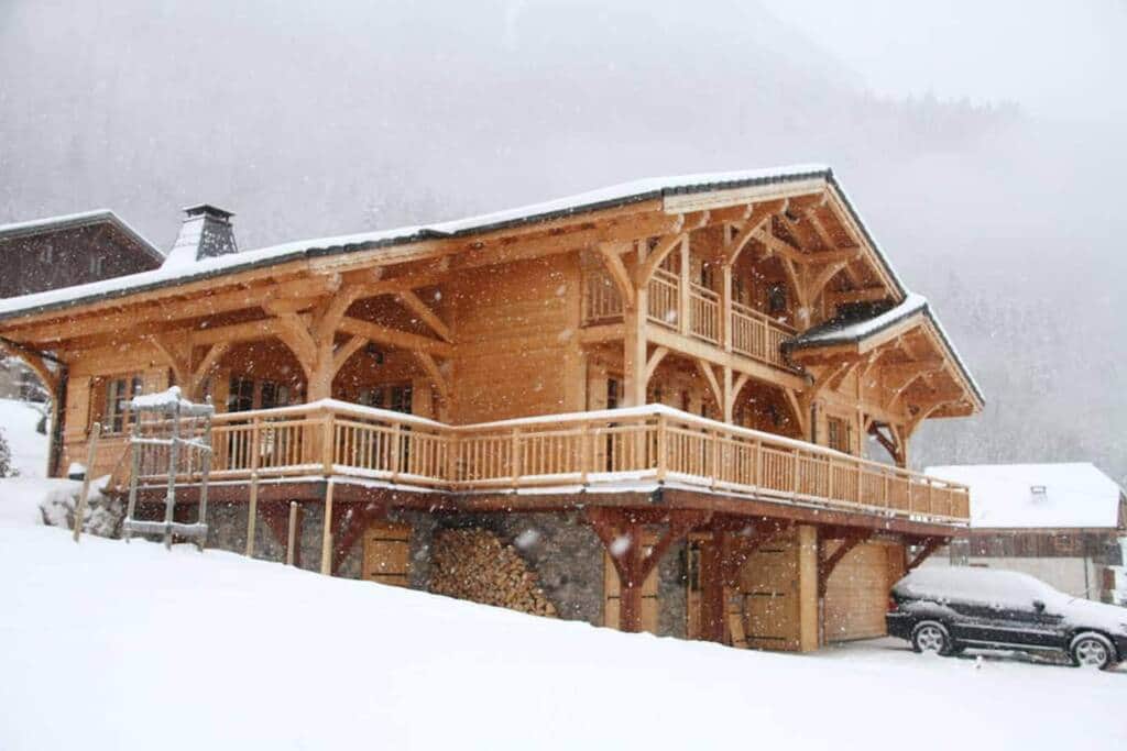 Chalet Iona sous la neige