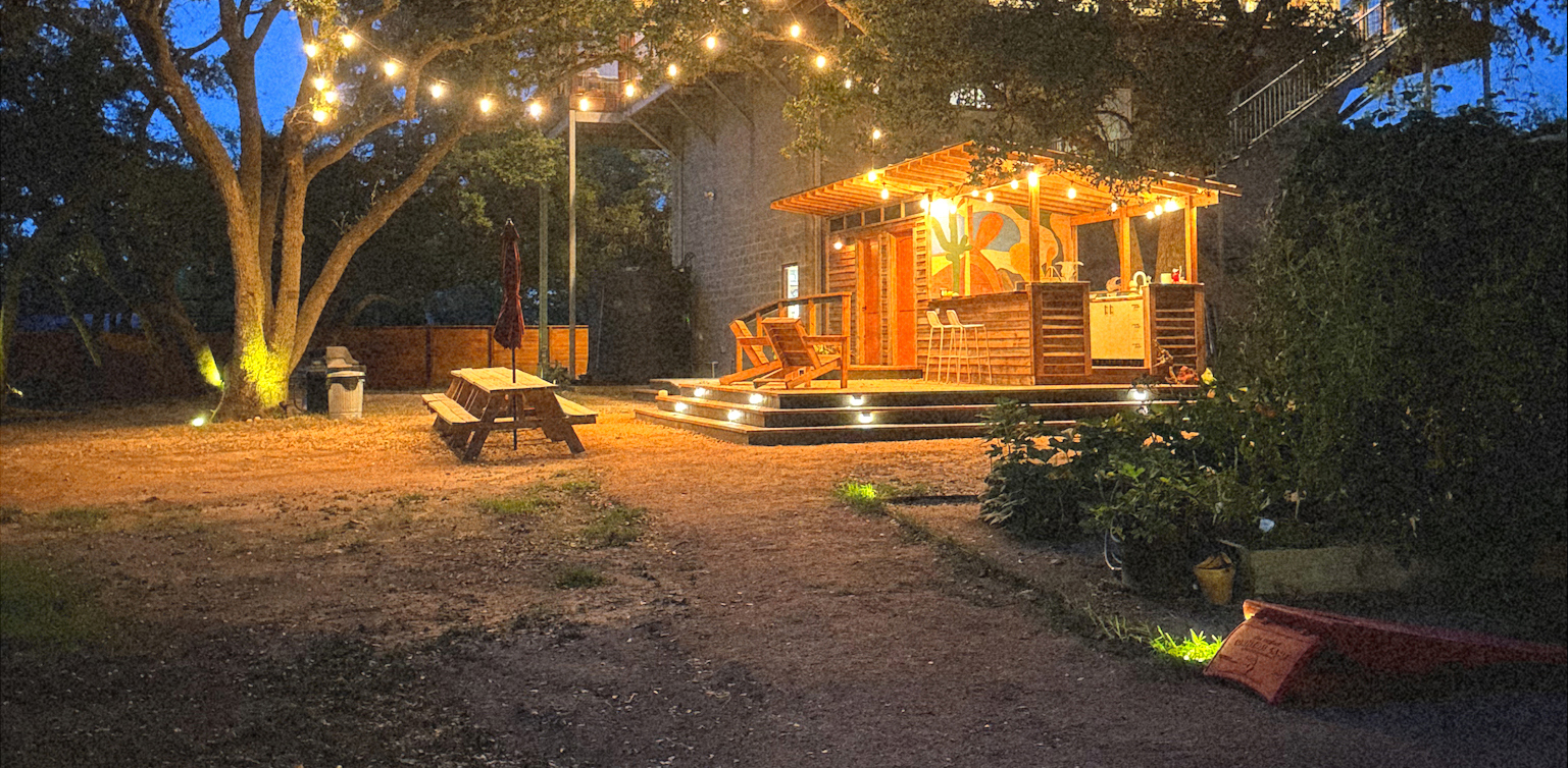 Camposanto ATX Glamping — gallery preview 1