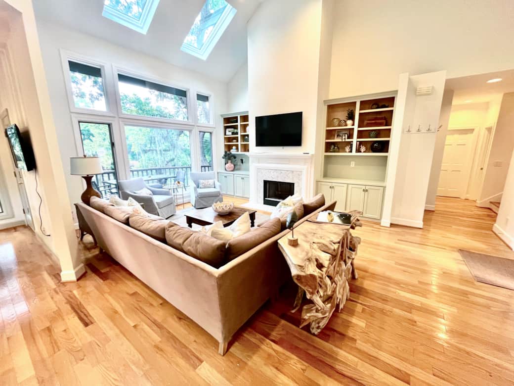 Spacious Open and Light Filled Great Room