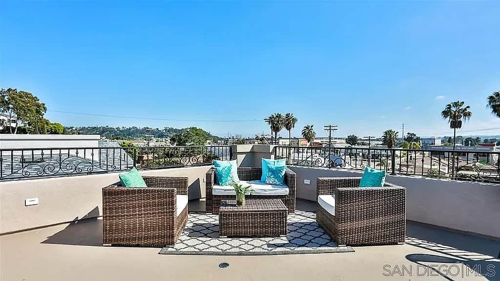 Private Rooftop with Outdoor Lounge Area