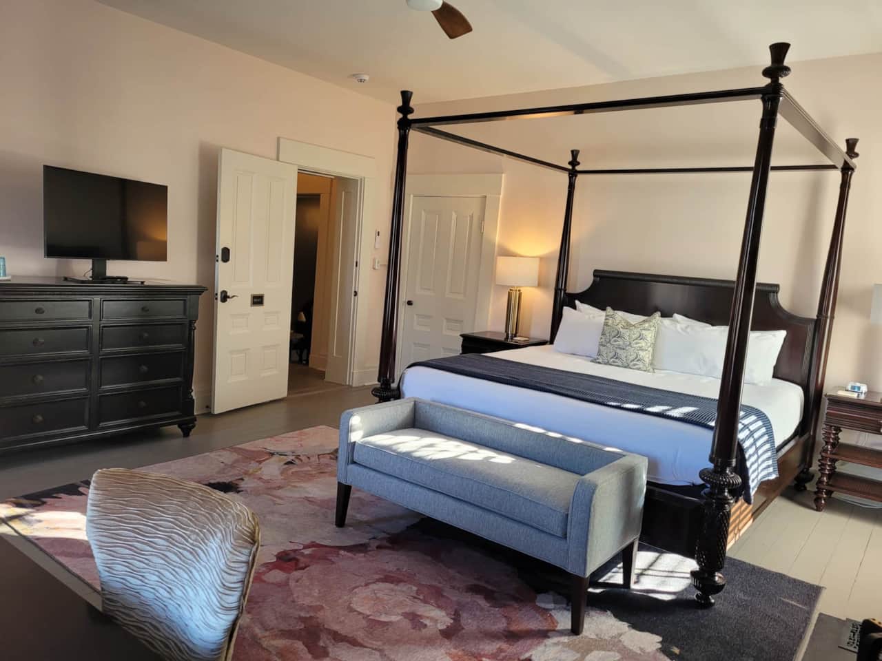 The willis james bed and breakfast legacy room 8